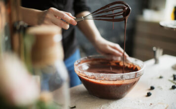 Velikonoční pečení s kakaem: tipy na lahodné a efektní dezerty